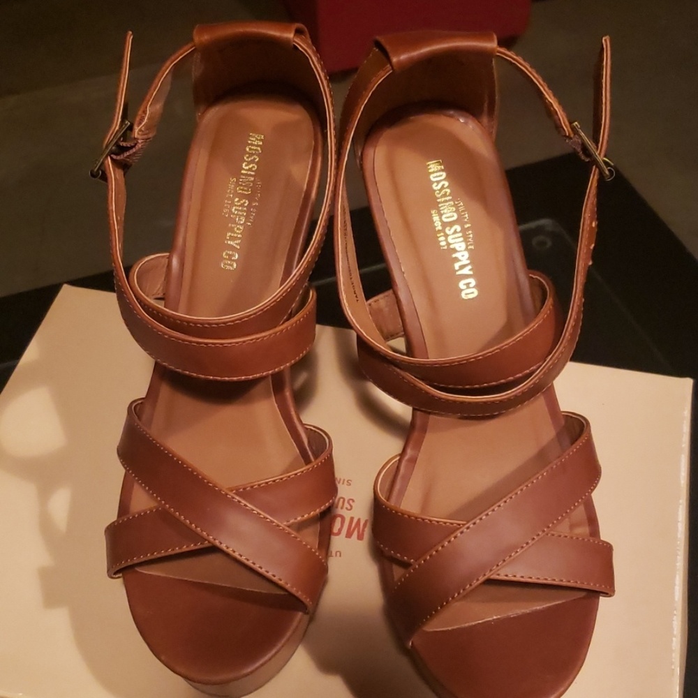 Platform 4" heel - Picture 2 of 3